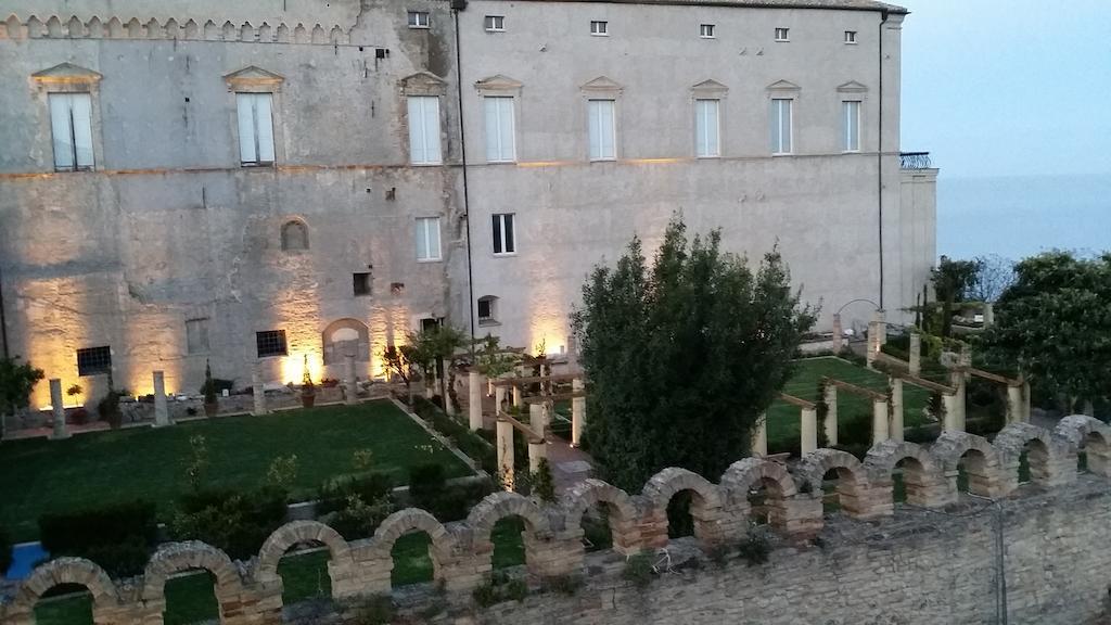 Bed and Breakfast Residenza Amblingh Vasto Esterno foto