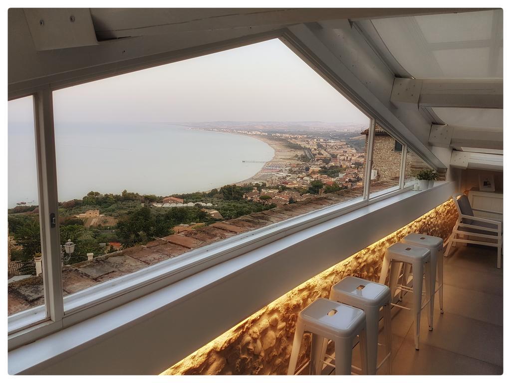 Bed and Breakfast Residenza Amblingh Vasto Esterno foto